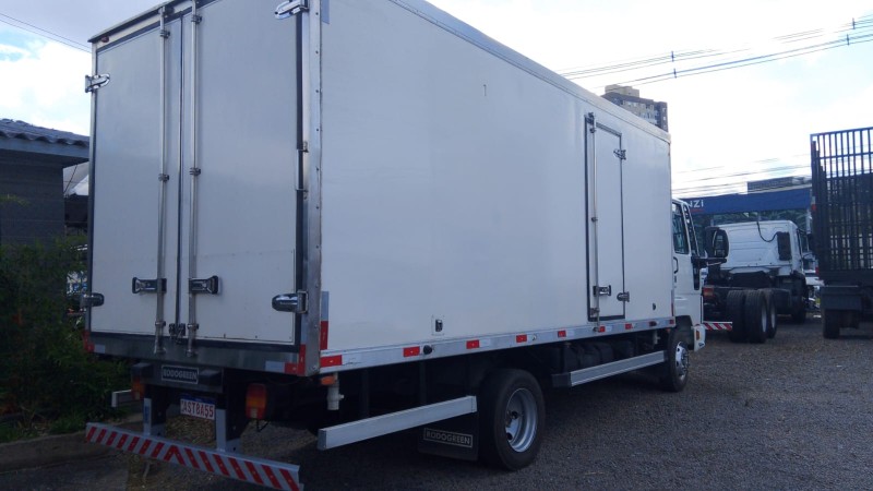 cargo 815 e turbo 2011 caxias do sul