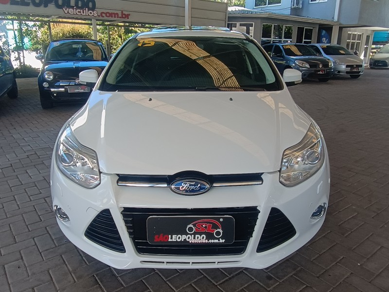 FOCUS 2.0 TITANIUM PLUS 16V FLEX 4P AUTOMÁTICO - 2015 - CAXIAS DO SUL