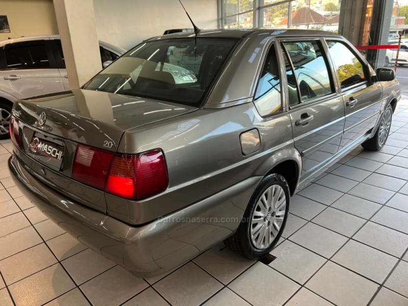 SANTANA 1.8 MI COMFORTLINE 8V GASOLINA 4P MANUAL - 2006 - CAXIAS DO SUL