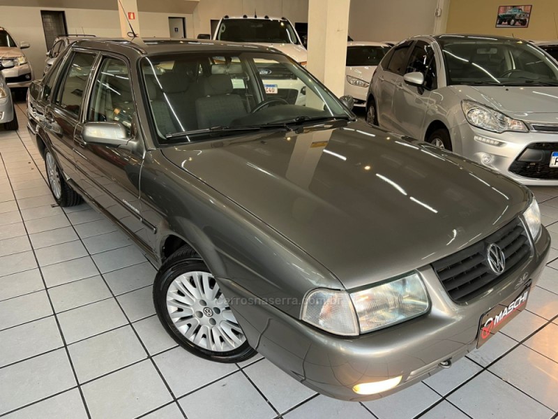 SANTANA 1.8 MI COMFORTLINE 8V GASOLINA 4P MANUAL - 2006 - CAXIAS DO SUL