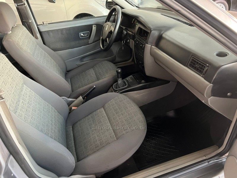 SANTANA 1.8 MI COMFORTLINE 8V GASOLINA 4P MANUAL - 2006 - CAXIAS DO SUL