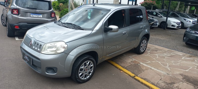 UNO 1.0 EVO VIVACE 8V FLEX 4P MANUAL