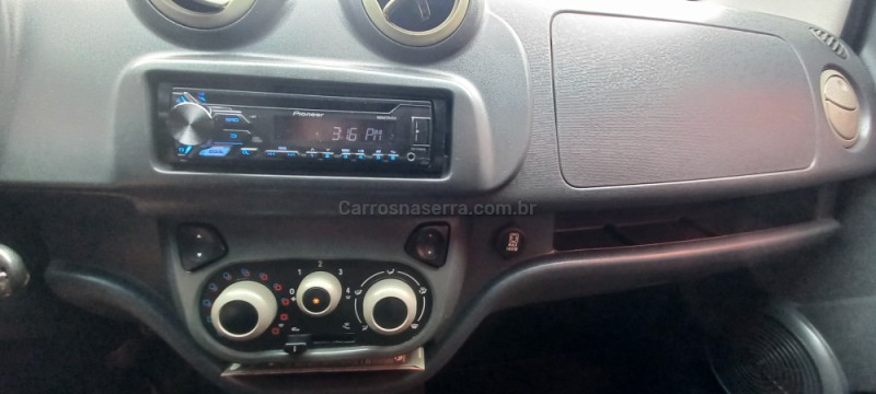 UNO 1.0 EVO VIVACE 8V FLEX 4P MANUAL - 2011 - PICADA CAFé