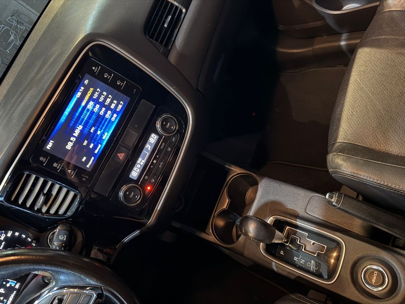 OUTLANDER 2.2 4X4 16V DIESEL 4P AUTOMÁTICO - 2016 - ANTôNIO PRADO