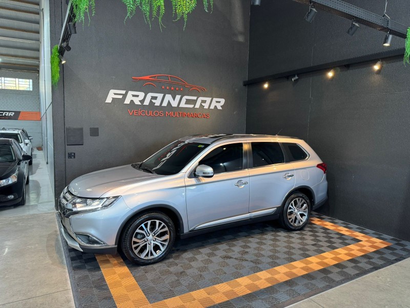 outlander 2.2 4x4 16v diesel 4p automatico 2016 antonio prado