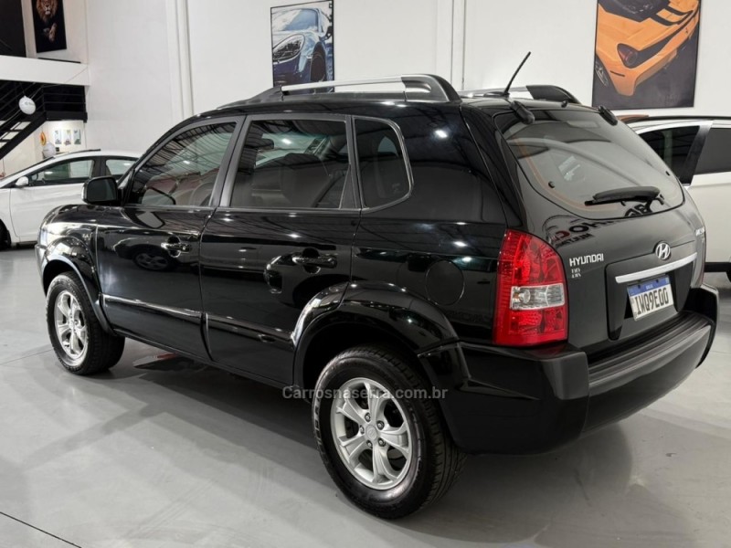 TUCSON 2.0 MPFI GLS 16V 143CV 2WD FLEX 4P AUTOMÁTICO - 2016 - ESTâNCIA VELHA