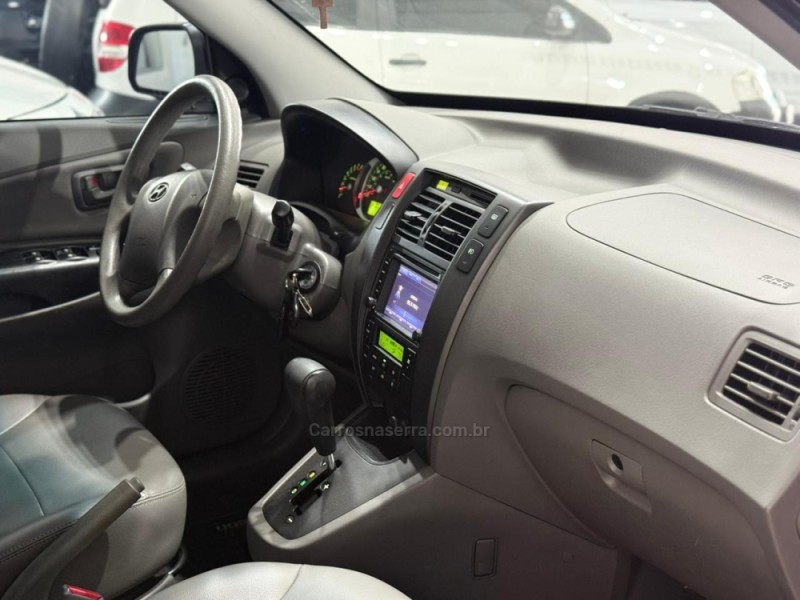 TUCSON 2.0 MPFI GLS 16V 143CV 2WD FLEX 4P AUTOMÁTICO - 2016 - ESTâNCIA VELHA