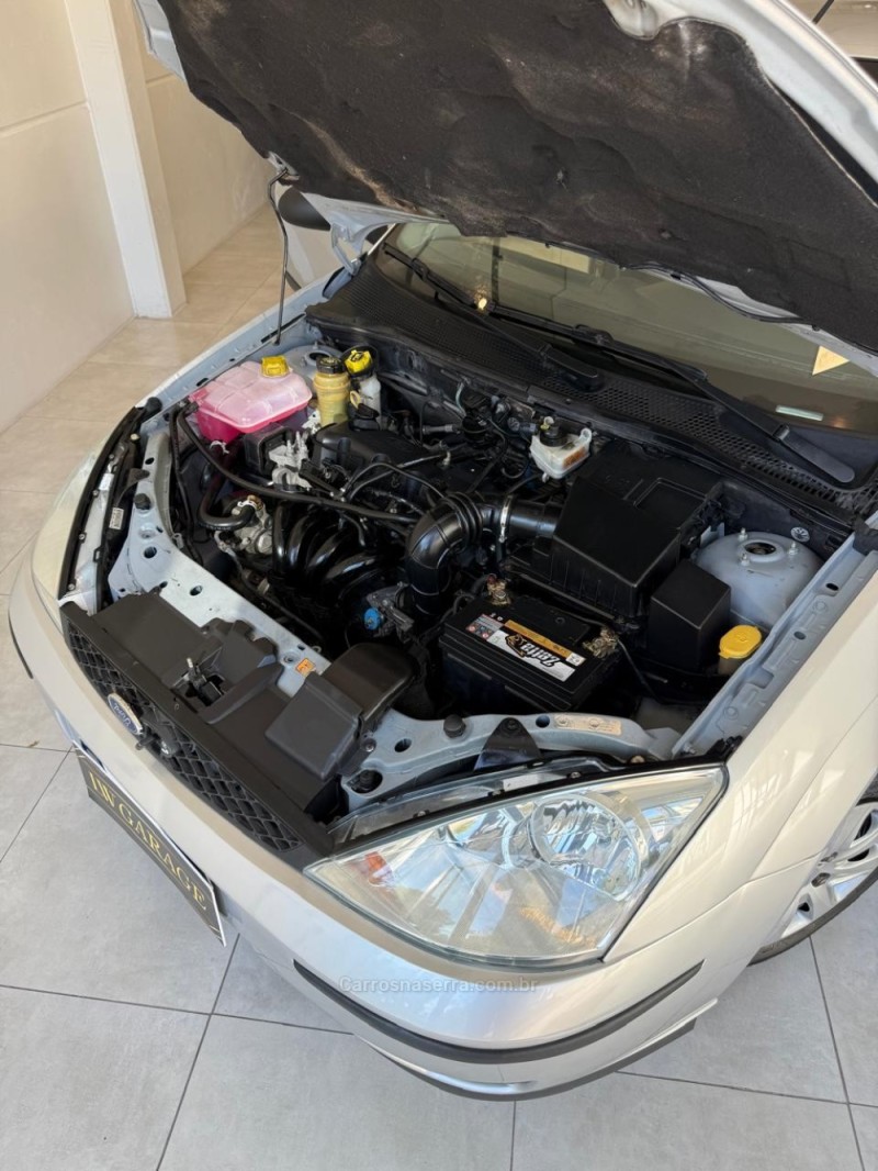 FOCUS 1.6 8V FLEX 4P MANUAL - 2008 - BENTO GONçALVES