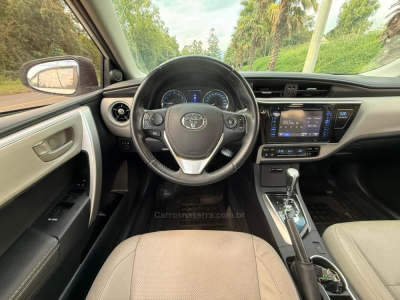 COROLLA 2.0 XEI 16V FLEX 4P AUTOMÁTICO - 2018 - IVOTI