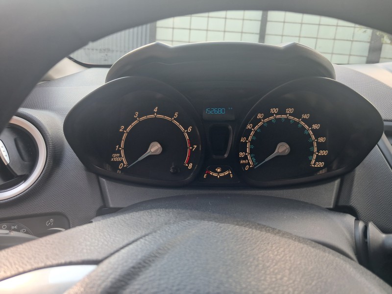 FIESTA 1.6 SE HATCH 16V FLEX 4P MANUAL - 2015 - FLORES DA CUNHA