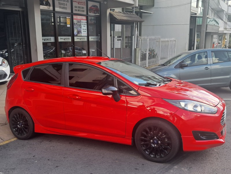 FIESTA 1.6 SE HATCH 16V FLEX 4P MANUAL - 2015 - FLORES DA CUNHA