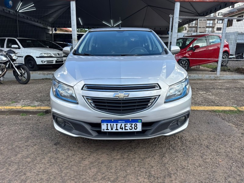 ONIX 1.4 MPFI LTZ 8V FLEX 4P MANUAL - 2014 - VACARIA