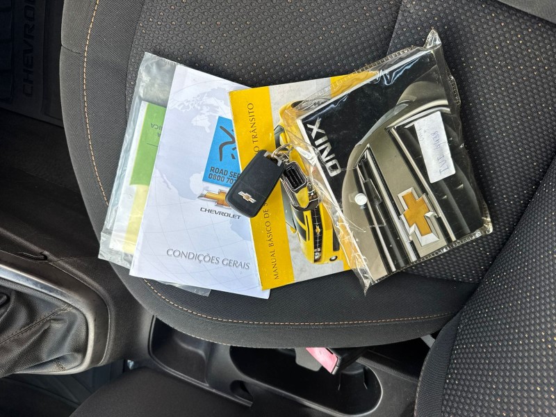 ONIX 1.4 MPFI LTZ 8V FLEX 4P MANUAL - 2014 - VACARIA