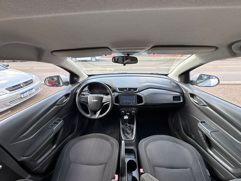 ONIX 1.4 MPFI LTZ 8V FLEX 4P MANUAL - 2014 - VACARIA