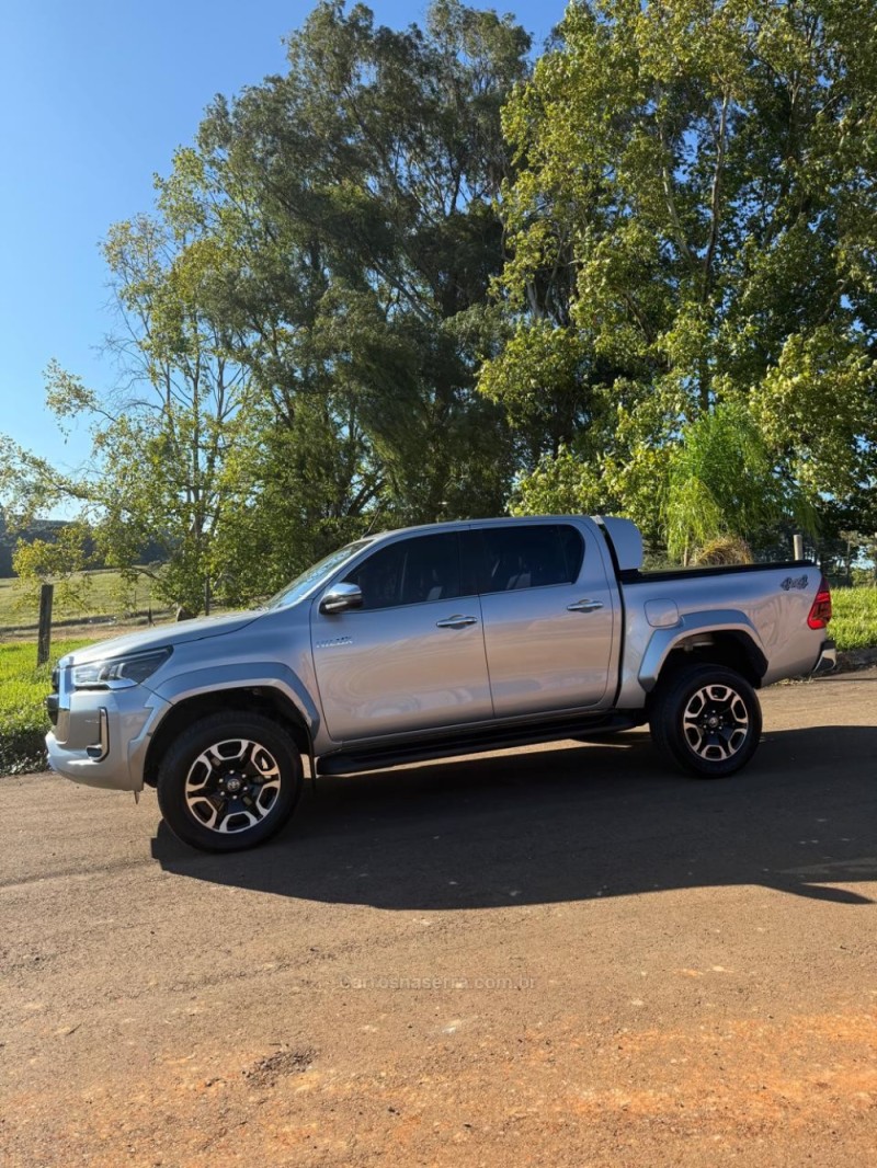 HILUX 2.8 SRX PLUS 4X4 CD TURBO DIESEL 4P AUTOMÁTICO - 2024 - IBIRAIARAS