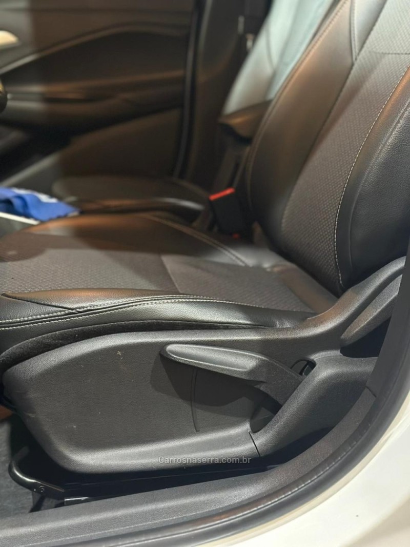 ONIX 1.0	LTZ PLUS 12V TURBO FLEX 4P AUTOMÁTICO - 2025 - LAJEADO