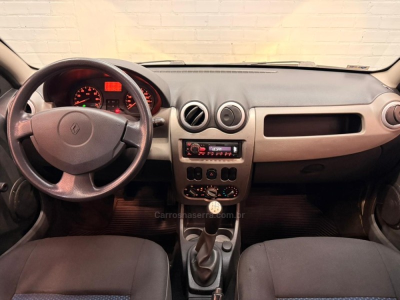 SANDERO 1.0 AUTHENTIQUE 16V FLEX 4P MANUAL - 2011 - CAXIAS DO SUL