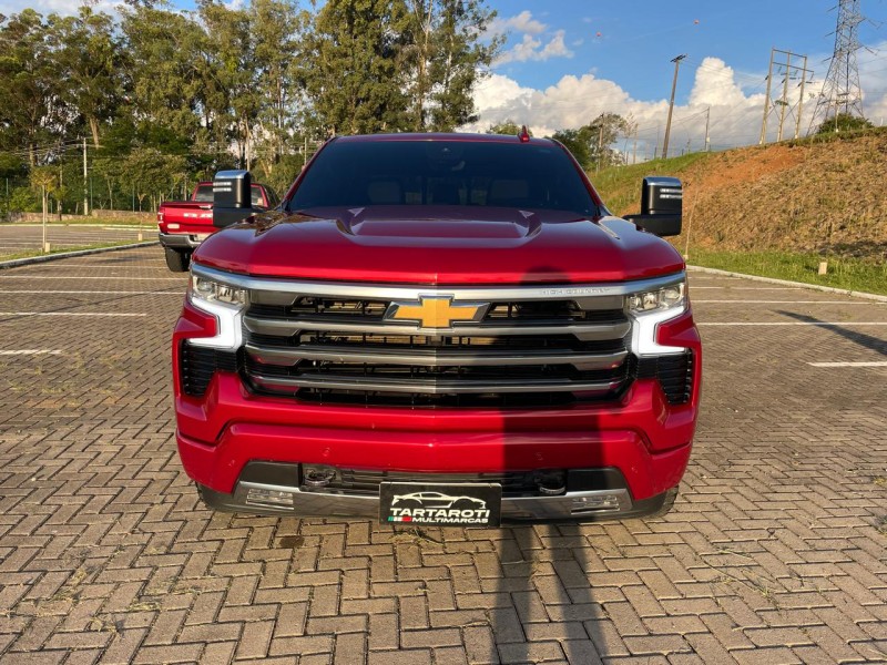 SILVERADO 5.3 1500 HIGH 4X4 COUNTRY GASOLINA 4X4 AUTOMÁTICO - 2024 - CAXIAS DO SUL