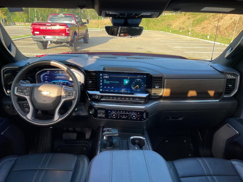 SILVERADO 5.3 1500 HIGH 4X4 COUNTRY GASOLINA 4X4 AUTOMÁTICO - 2024 - CAXIAS DO SUL