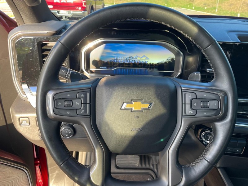 SILVERADO 5.3 1500 HIGH 4X4 COUNTRY GASOLINA 4X4 AUTOMÁTICO - 2024 - CAXIAS DO SUL