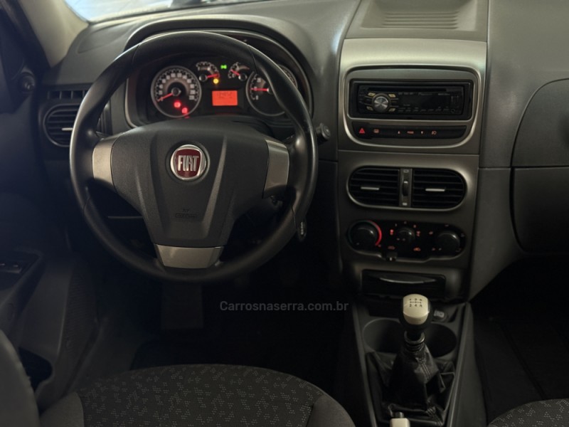 PALIO 1.6 TREKKING WEEKEND 16V FLEX 4P MANUAL - 2013 - GUAPORé