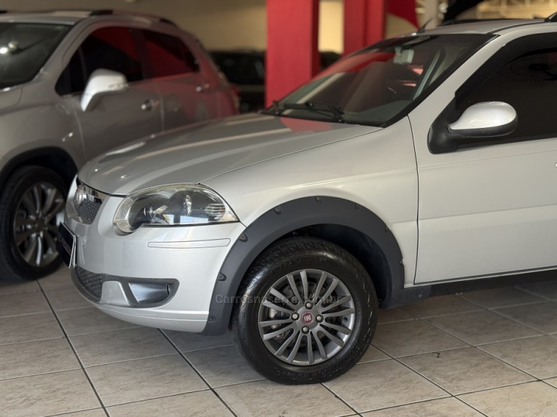 PALIO 1.6 TREKKING WEEKEND 16V FLEX 4P MANUAL - 2013 - GUAPORé