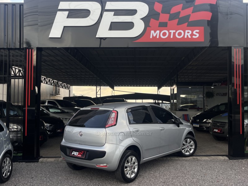 PUNTO 1.4 ATTRACTIVE 8V FLEX 4P MANUAL - 2013 - CAXIAS DO SUL