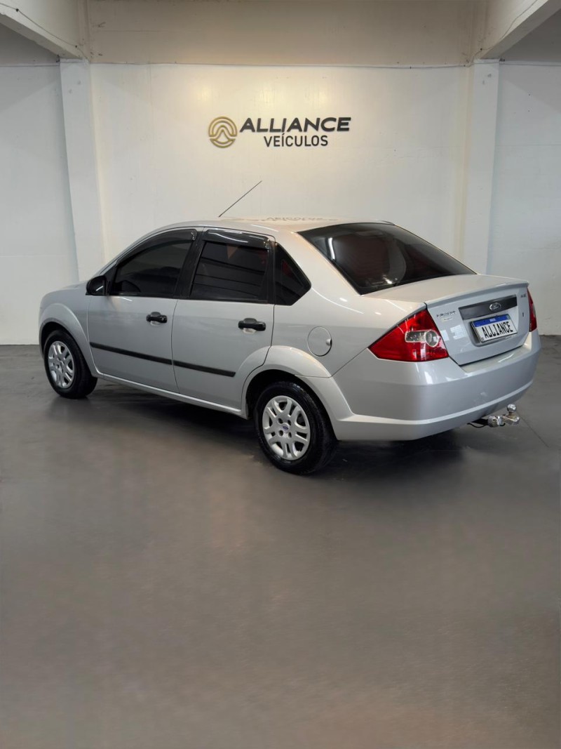 FIESTA 1.0 ROCAM SEDAN 8V FLEX 4P MANUAL - 2008 - CAXIAS DO SUL