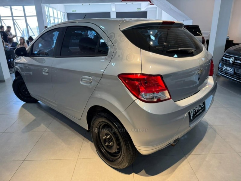 ONIX 1.0 LT 12V TURBO FLEX 4P MANUAL - 2015 - CAXIAS DO SUL