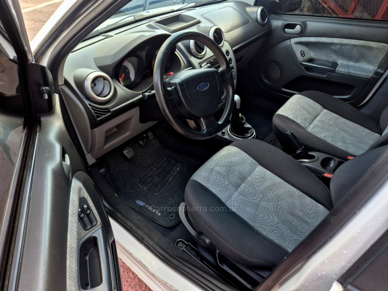 FIESTA 1.6 MPI CLASS SEDAN 8V FLEX 4P MANUAL - 2010 - FARROUPILHA