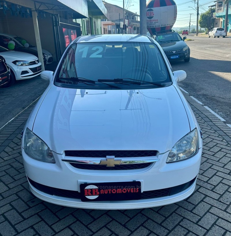 CLASSIC 1.0 MPFI LS 8V GASOLINA 4P MANUAL - 2012 - PAROBé