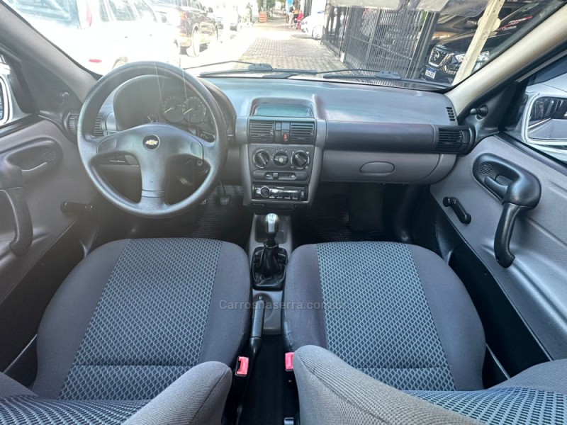 CLASSIC 1.0 MPFI LS 8V GASOLINA 4P MANUAL - 2012 - PAROBé