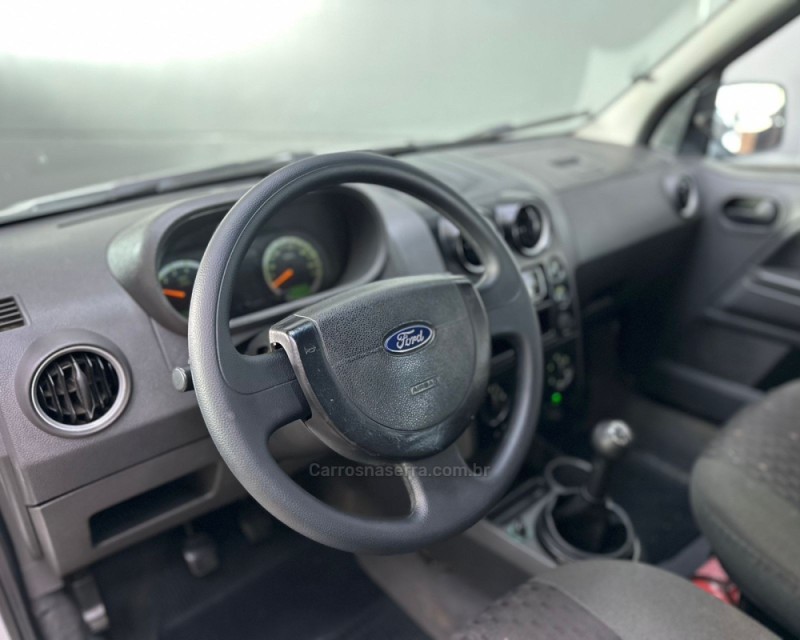 ECOSPORT 1.6 XLS 8V FLEX 4P MANUAL - 2004 - VACARIA