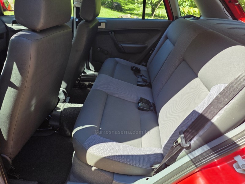 GOL 1.6 MI 8V FLEX 4P MANUAL - 2009 - NOVA PETRóPOLIS