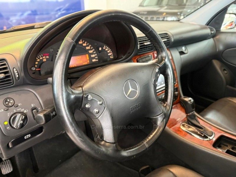 C 180 1.8 CGI CLASSIC 16V TURBO GASOLINA 4P AUTOMÁTICO - 2002 - SãO LEOPOLDO