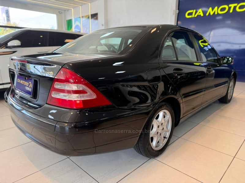 C 180 1.8 CGI CLASSIC 16V TURBO GASOLINA 4P AUTOMÁTICO - 2002 - SãO LEOPOLDO