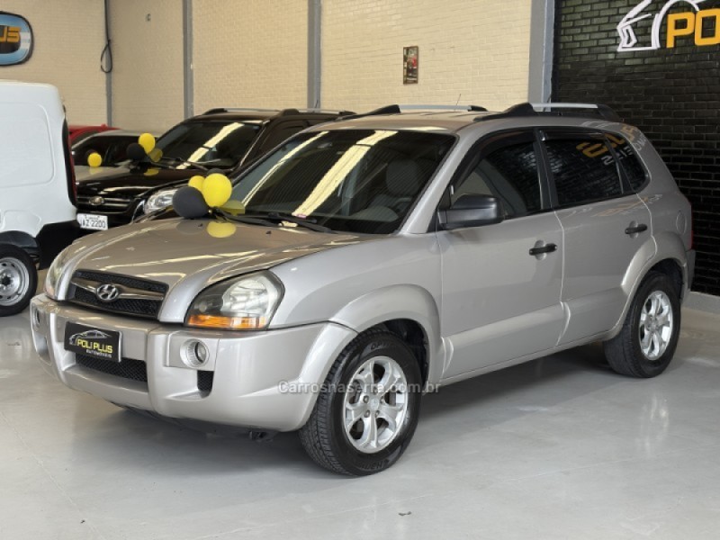 TUCSON 2.0 MPFI GL 16V 142CV 2WD GASOLINA 4P MANUAL - 2010 - CAXIAS DO SUL