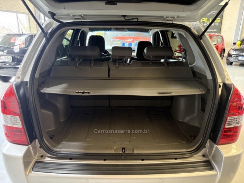 TUCSON 2.0 MPFI GL 16V 142CV 2WD GASOLINA 4P MANUAL - 2010 - CAXIAS DO SUL