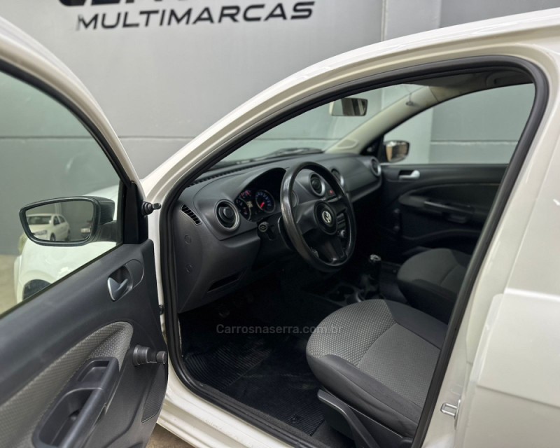 GOL 1.0 MI 8V FLEX 4P MANUAL G.V - 2011 - VACARIA