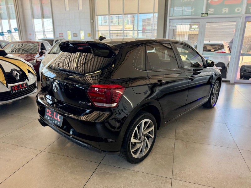 POLO 1.0	200 TSI HIGHLINE AUTOMÁTICO  - 2020 - CAXIAS DO SUL