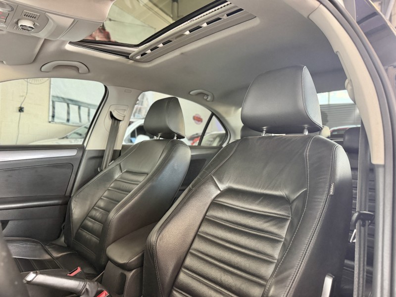 JETTA 2.0 TSI HIGHLINE 211CV GASOLINA 4P TIPTRONIC - 2014 - CAXIAS DO SUL