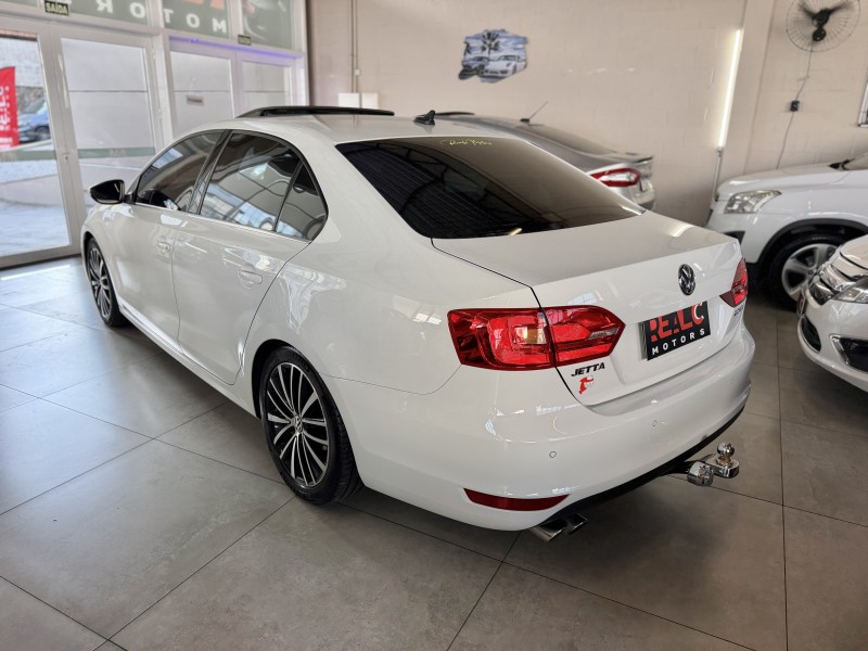 JETTA 2.0 TSI HIGHLINE 211CV GASOLINA 4P TIPTRONIC - 2014 - CAXIAS DO SUL