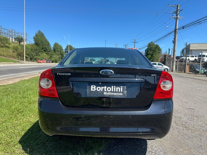FOCUS 2.0 GLX SEDAN 16V GASOLINA 4P AUTOMÁTICO - 2009 - FARROUPILHA