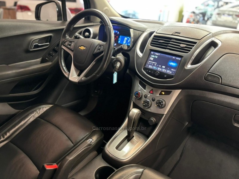 TRACKER 1.8 MPFI LTZ 4X2 16V FLEX 4P AUTOMÁTICO - 2014 - CARLOS BARBOSA