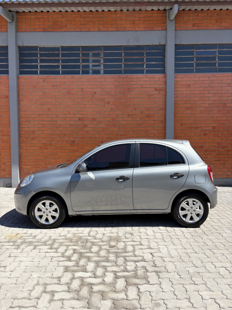 MARCH 1.6 SV 16V FLEX 4P MANUAL - 2013 - CAXIAS DO SUL