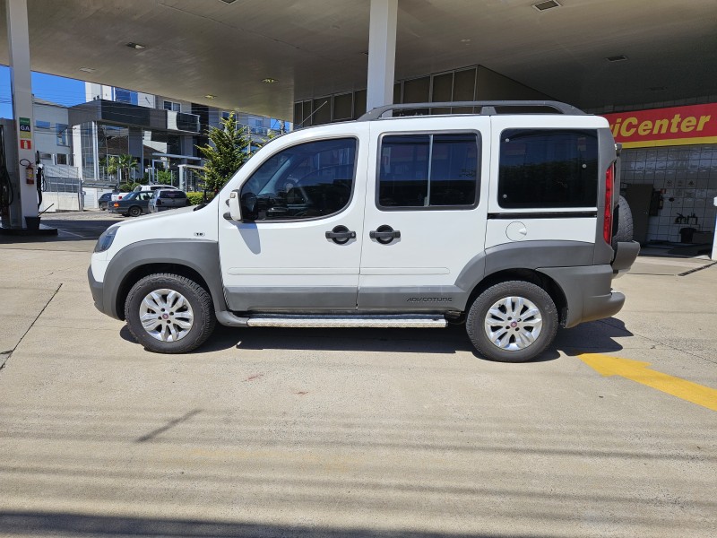 DOBLÓ 1.8 MPI ADVENTURE 8V FLEX 4P MANUAL - 2014 - CAXIAS DO SUL