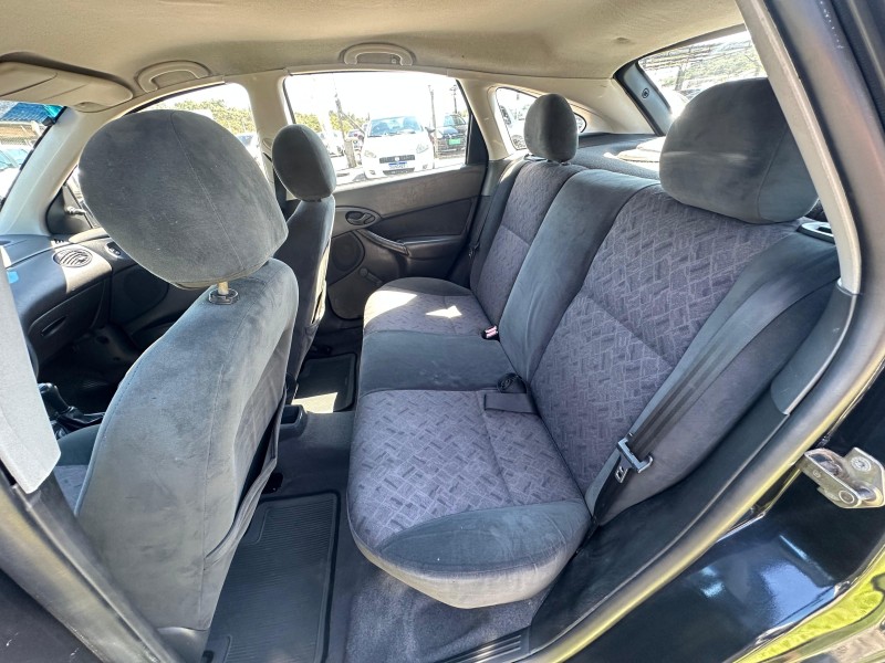 FOCUS 1.6 8V GASOLINA 4P MANUAL - 2003 - FARROUPILHA