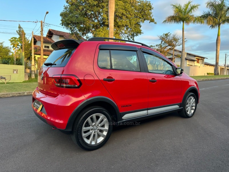FOX 1.0 MPI TRACK 12V FLEX 4P MANUAL - 2017 - SãO LEOPOLDO