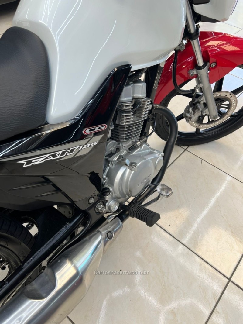 CG 125 CARGO - 2014 - ESTâNCIA VELHA