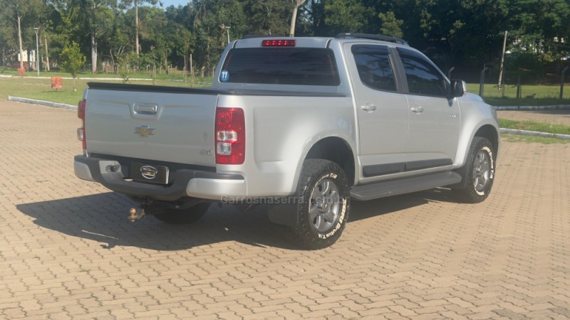 S10 2.4 ADVANTAGE 4X2 CD 8V FLEX 4P MANUAL - 2016 - GRAMADO